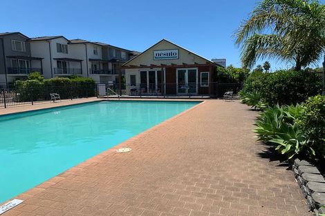 Photo of property in 2/1 Opito Way, East Tamaki, Auckland, 2013