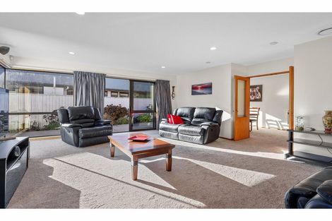 Photo of property in 1 Stanton Place, Woodend, 7610