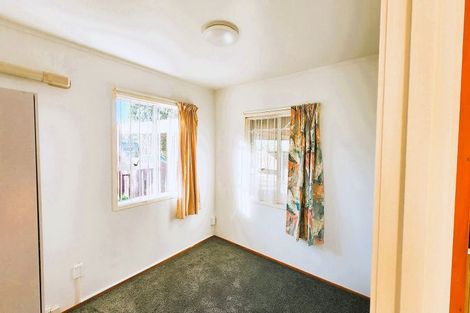 Photo of property in 26 Tamaki Bay Drive, Pakuranga, Auckland, 2010