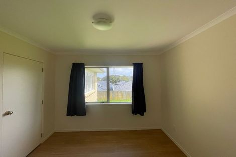 Photo of property in 53 Robin Brooke Drive, Flat Bush, Auckland, 2019