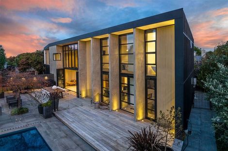 Photo of property in 9 Walnut Avenue, Strowan, Christchurch, 8052