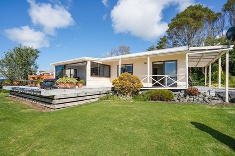 Photo of property in 62 Atkins Road, Portland, Whangarei, 0178