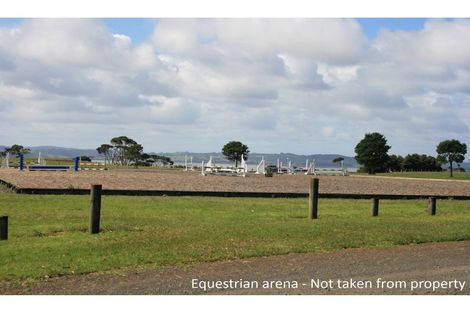 Photo of property in 7 Kaipara Lake Road, South Head, Helensville, 0874