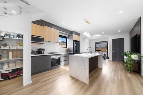 Photo of property in 6 Farranfore Road, Opaheke, 2113