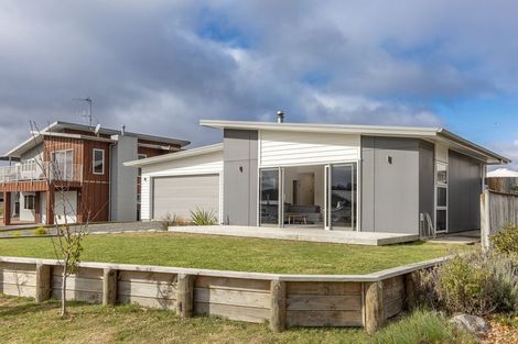 Photo of property in 8 Marshall Close, Motuoapa, Turangi, 3382