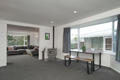 Photo of property in 4a Canberra Place, Redwood, Christchurch, 8051