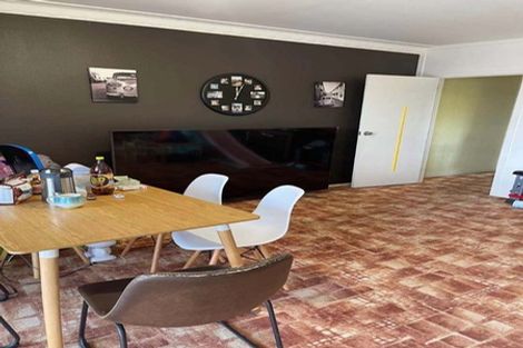 Photo of property in 9 Anne Road, Hillcrest, Auckland, 0627