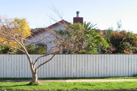 Photo of property in 19 Momona Street, Wainuiomata, Lower Hutt, 5014