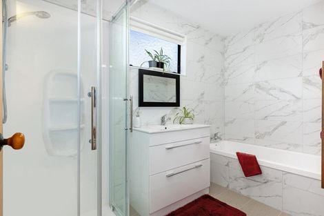 Photo of property in 19 Shackle Lane, Whitby, Porirua, 5024