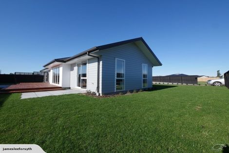 Photo of property in 7 Springbrook Close, Rangiora, 7400