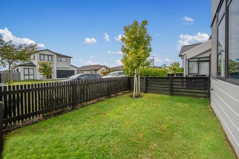Photo of property in 22 Piripono Crescent, Pukekohe, 2120