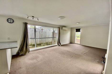 Photo of property in 1/91 Diana Drive, Glenfield, Auckland, 0627