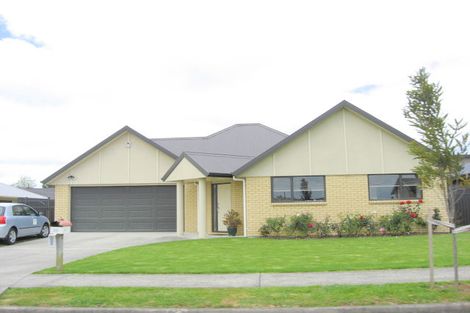 Photo of property in 32 Kauri Road, Pukekohe, 2120