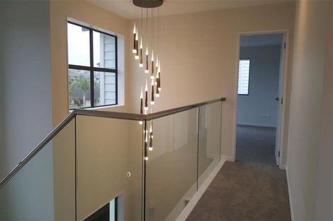 Photo of property in 3b Horizon Way, West Harbour, Auckland, 0618