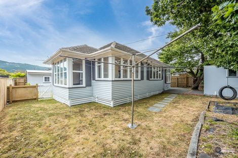 Photo of property in 28a Palmer Crescent, Silverstream, Upper Hutt, 5019