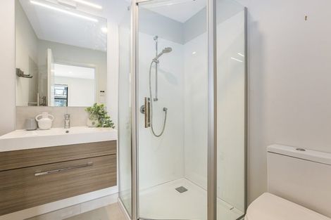 Photo of property in 40 Koreke Close, Kenepuru, Porirua, 5022