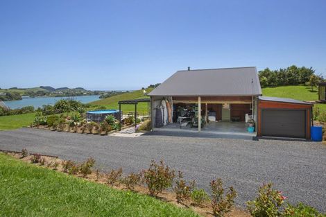 Photo of property in 239 Hills Road, Raglan, 3295