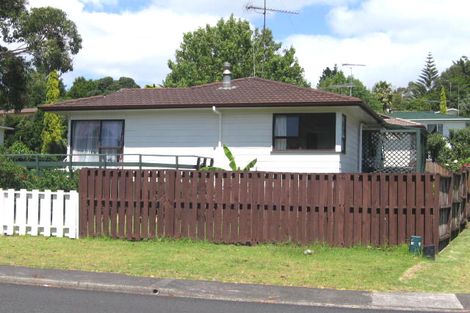 Photo of property in 1/27 Spinella Drive, Bayview, Auckland, 0629
