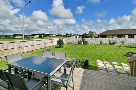 Photo of property in 29 Chic Gardens, Parakai, 0830