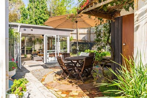 Photo of property in 12 Whangarei Heads Road, Onerahi, Whangarei, 0110