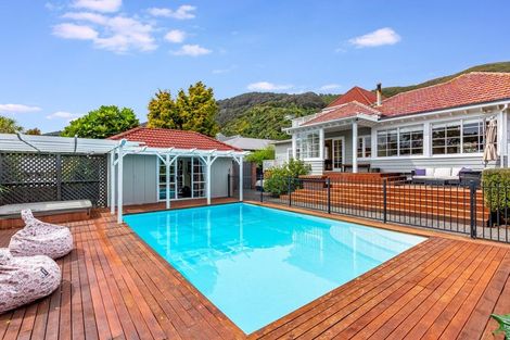 Photo of property in 396 Muritai Road, Eastbourne, Lower Hutt, 5013