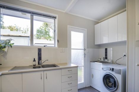 Photo of property in 5/252 Meola Road, Point Chevalier, Auckland, 1022