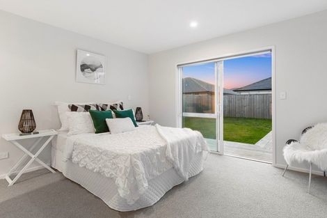 Photo of property in 90 Dunkeld Drive, Papamoa, 3118