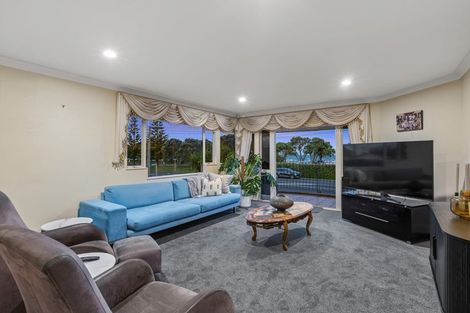 Photo of property in 222 Hibiscus Coast Highway, Orewa, 0931