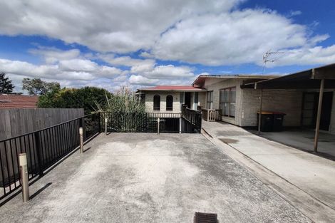 Photo of property in 31 Leaver Place, Weymouth, Auckland, 2103