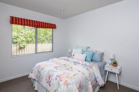 Photo of property in 2 Fairway Oaks Drive, Waikanae Beach, Waikanae, 5036