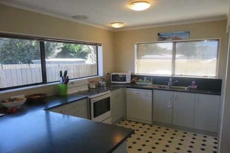 Photo of property in 17 Mews Place, Forest Lake, Hamilton, 3200