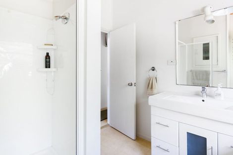 Photo of property in 48 Lysnar Street, Okitu, Gisborne, 4010