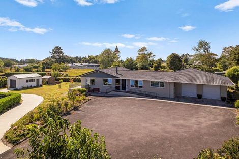 Photo of property in 25 Windsor Road, Inglewood, 4386