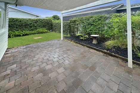 Photo of property in 1/44 Old Lake Road, Narrow Neck, Auckland, 0624