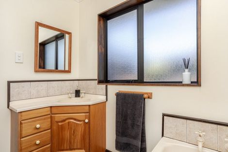 Photo of property in 569 Laws Road, Dannevirke, 4972