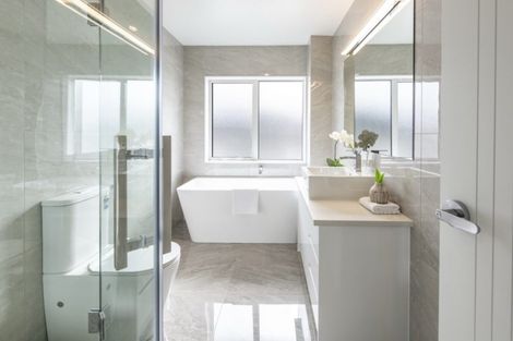 Photo of property in 11 Drover Close, Flat Bush, Auckland, 2019