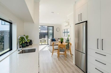 Photo of property in 5 Gloaming Lane, Wallaceville, Upper Hutt, 5018