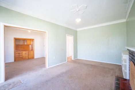Photo of property in 2 Terrace Street, Roslyn, Palmerston North, 4414