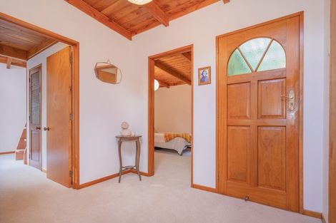 Photo of property in 5b Pohutukawa Grove, Whitianga, 3510