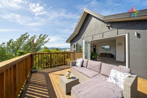 Photo of property in 26 Wisteria Grove, Maungaraki, Lower Hutt, 5010