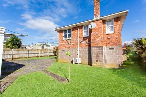 Photo of property in 2/108 Saint Johns Road, Saint Johns, Auckland, 1072