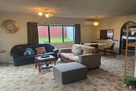 Photo of property in 2/94 Prince Regent Drive, Half Moon Bay, Auckland, 2012