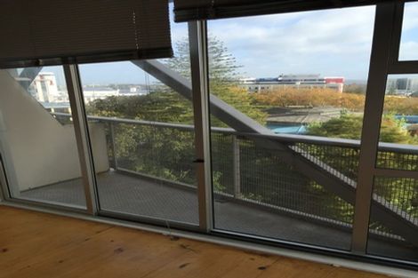 Photo of property in Scotia Tower Apartments, 9b/8 Scotia Place, Auckland Central, Auckland, 1010