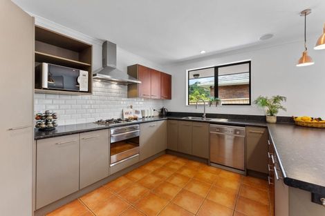 Photo of property in 17 Ormrod Grove, Riverstone Terraces, Upper Hutt, 5018