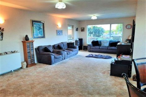 Photo of property in 1/52 Middlepark Road, Sockburn, Christchurch, 8042