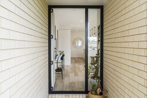 Photo of property in 31 Palm Drive, Whitianga, 3510