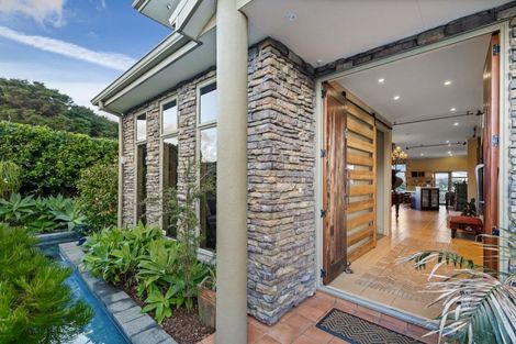 Photo of property in 67 Harbour View Road, Te Atatu Peninsula, Auckland, 0610