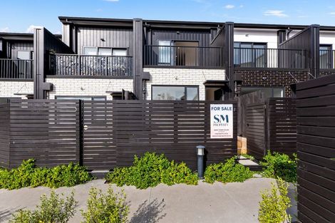 Photo of property in 3 Meg Lane, Glen Eden, 0602