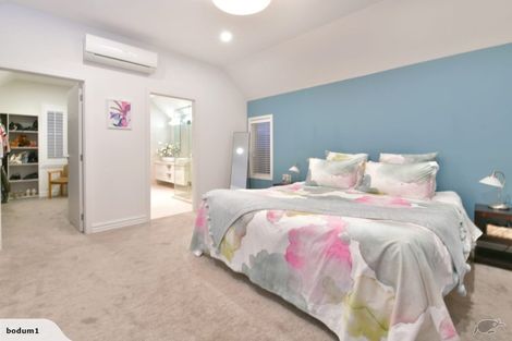 Photo of property in 110 Vipond Road, Stanmore Bay, Whangaparaoa, 0932