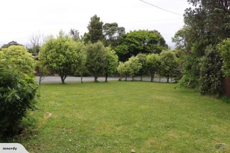 Photo of property in 195 Miromiro Road, Normandale, Lower Hutt, 5010